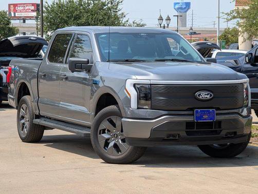 2024 Ford F-150 Lightning XLT