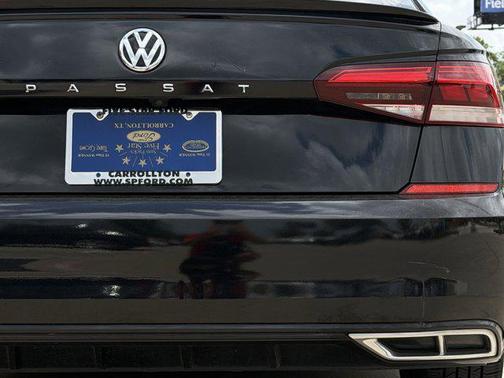 Deep Black Pearl 2020 Volkswagen Passat 2.0T R-Line