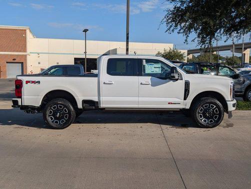 2026 Ford F-250 Platinum