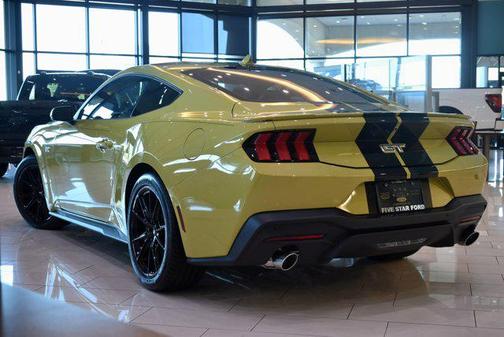 2025 Ford Mustang GT Premium