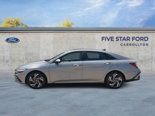 Toreador Red 2025 Hyundai ELANTRA Limited