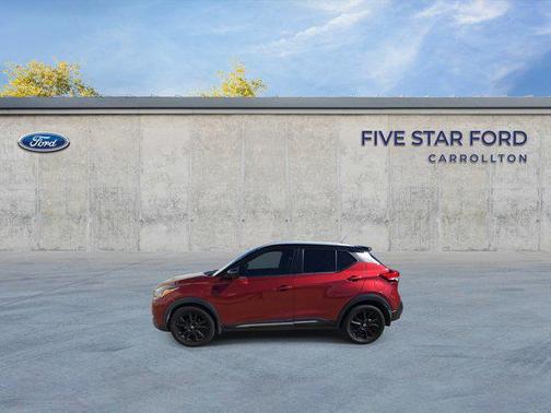 2020 Nissan Kicks SR