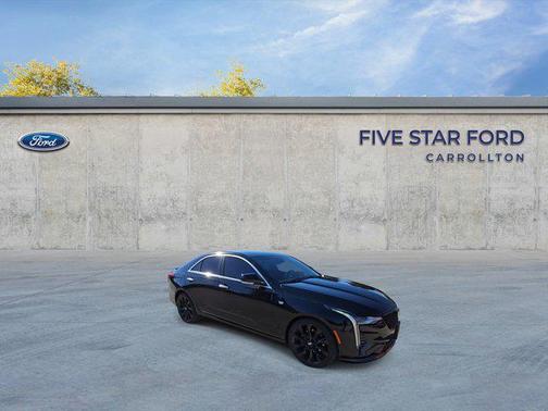 2023 Cadillac CT4 Luxury