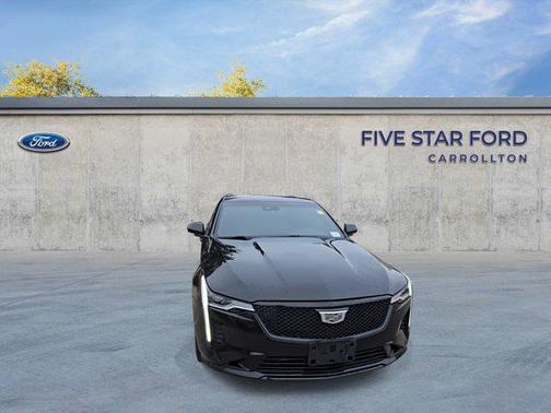 2023 Cadillac CT4 Luxury