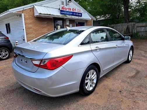 2013 Hyundai SONATA GLS