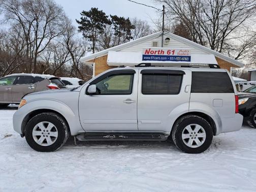 2007 Nissan Pathfinder LE