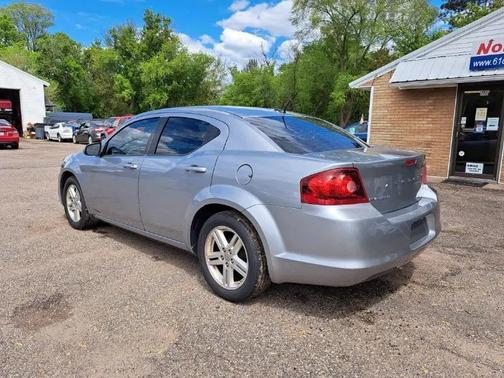 Billet Silver Metallic Clearcoat 2013 Dodge Avenger SXT