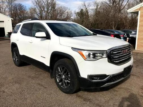 2017 GMC Acadia SLT-1