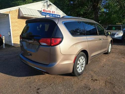 Molten Silver 2018 Chrysler Pacifica Touring-L