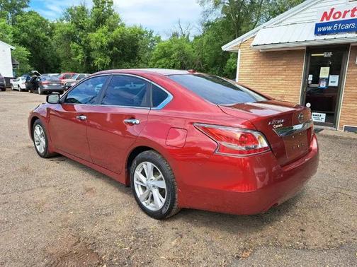 Cayenne Red 2015 Nissan Altima 2.5 SV