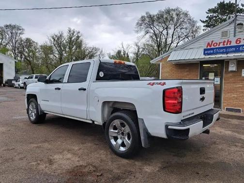 Summit White 2018 Chevrolet Silverado 1500 Custom