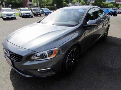 Gray 2018 Volvo S60 T5 Dynamic