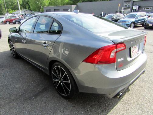 Gray 2018 Volvo S60 T5 Dynamic