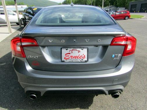 Gray 2018 Volvo S60 T5 Dynamic