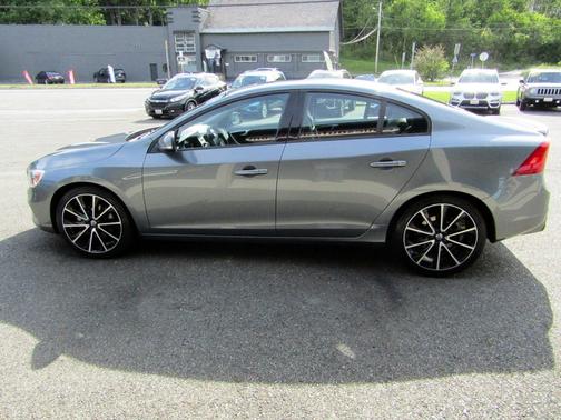 Gray 2018 Volvo S60 T5 Dynamic