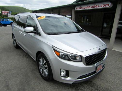 Silver 2016 Kia Sedona SX