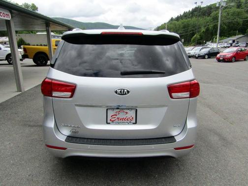 Silver 2016 Kia Sedona SX
