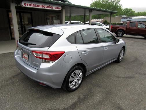 2018 Subaru Impreza 2.0i