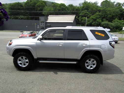 2016 Toyota 4Runner SR5