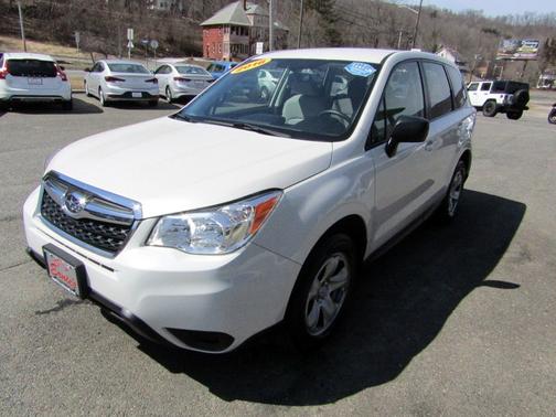 2016 Subaru Forester 2.5i