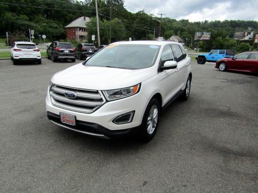 White 2015 Ford Edge SEL