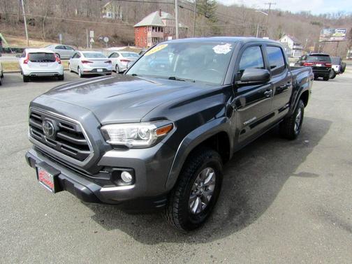 2018 Toyota Tacoma SR5