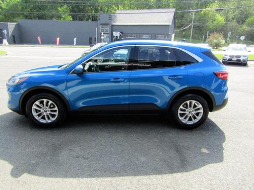 Blue 2020 Ford Escape SE