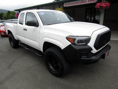 2021 Toyota Tacoma SR