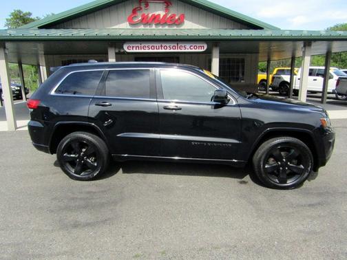 Black 2015 Jeep Grand Cherokee Altitude
