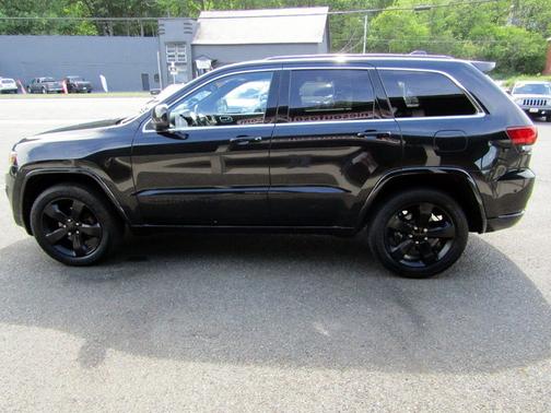 Black 2015 Jeep Grand Cherokee Altitude