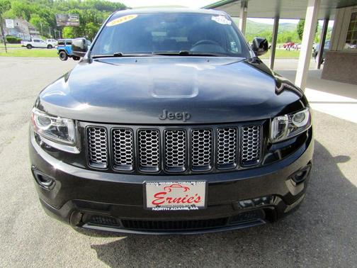 Black 2015 Jeep Grand Cherokee Altitude