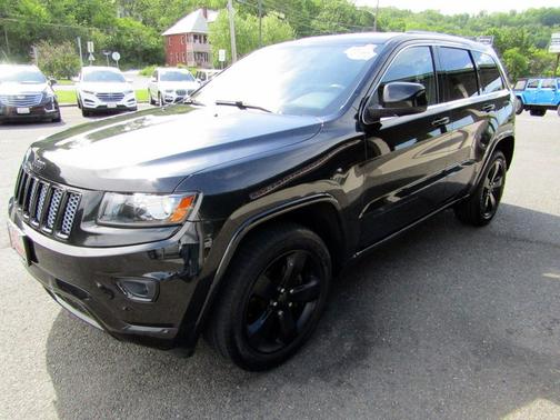 Black 2015 Jeep Grand Cherokee Altitude