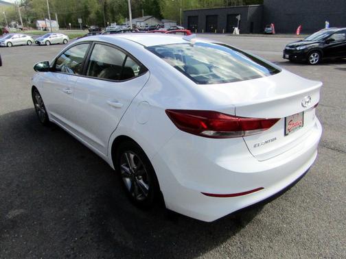 WHITE 2018 Hyundai ELANTRA SEL