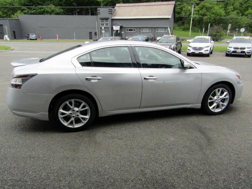 Silver 2012 Nissan Maxima SV