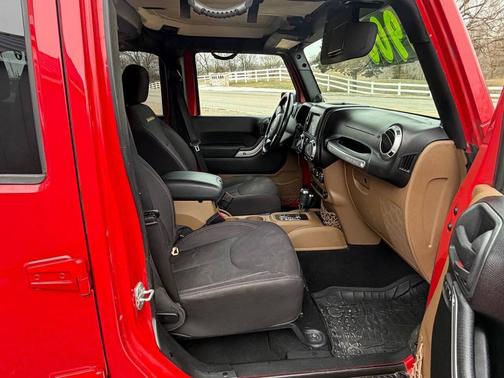 2014 Jeep Wrangler Unlimited Sahara