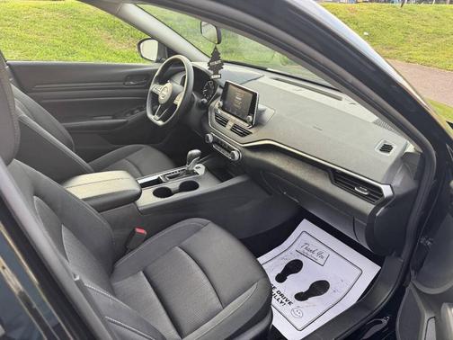 Black 2025 Nissan Altima S