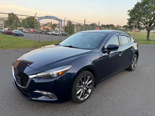 2018 Mazda Mazda3 Grand Touring