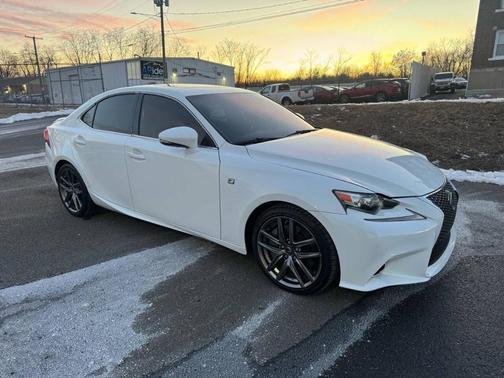 2016 Lexus IS 300 Base