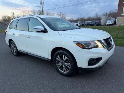 Glacier White 2019 Nissan Pathfinder S