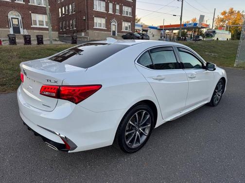 2018 Acura TLX V6 w/Technology Package