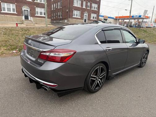 2017 Honda Accord Sport SE