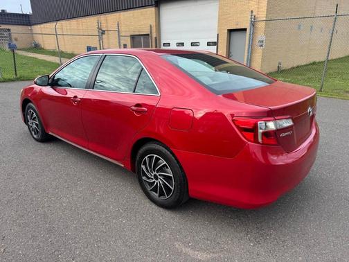 2013 Toyota Camry LE