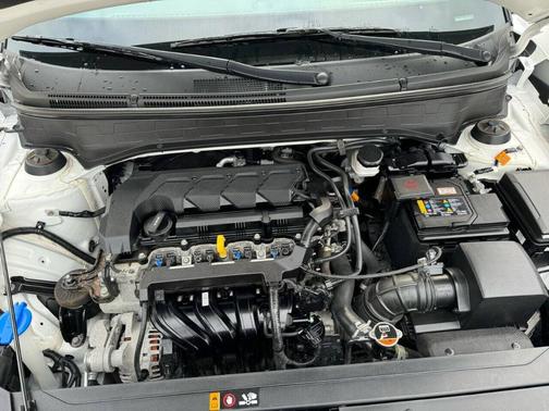 2020 Hyundai VENUE SE