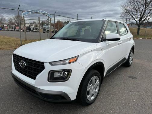 2020 Hyundai VENUE SE