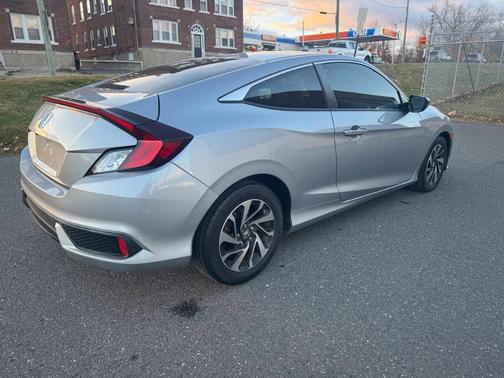 2016 Honda Civic LX-P