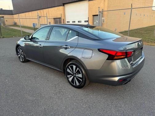 2020 Nissan Altima 2.5 SV