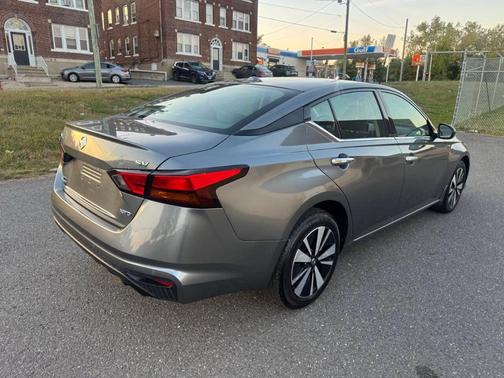 2020 Nissan Altima 2.5 SV