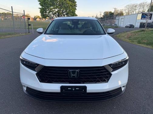 Platinum White Pearl 2023 Honda Accord EX