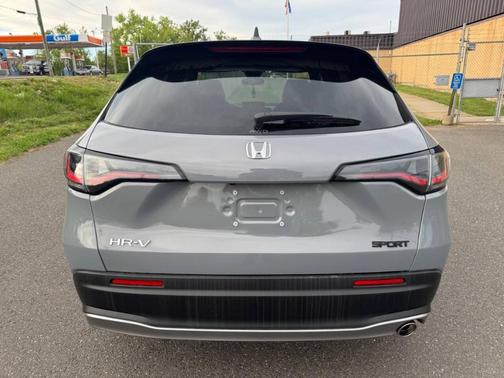 Urban Gray Pearl 2025 Honda HR-V Sport
