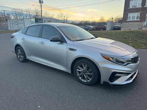 2020 Kia Optima LX